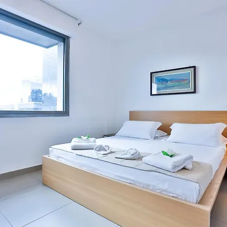 아파트 Guesthost - Sebeto With Parking & Netfilx