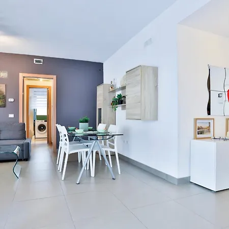 Guesthost - Sebeto With Parking & Netfilx 아파트