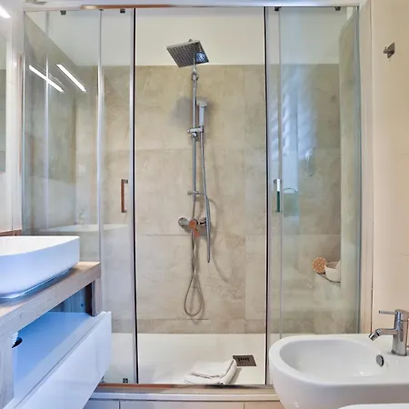 Guesthost - Sebeto With Parking & Netfilx * 나폴리