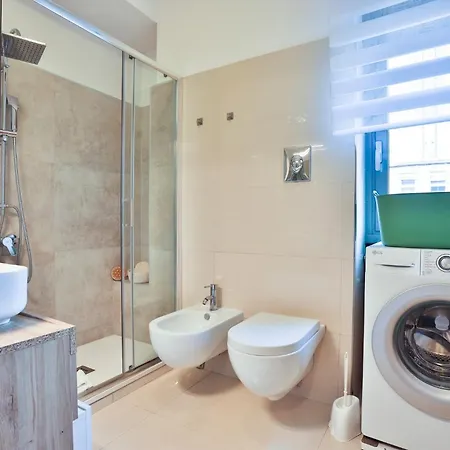 아파트 Guesthost - Sebeto With Parking & Netfilx *