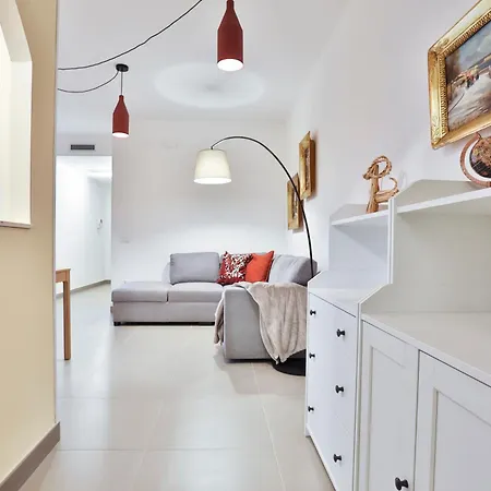Apartment Sebeto With Parking & Netfilx Naples