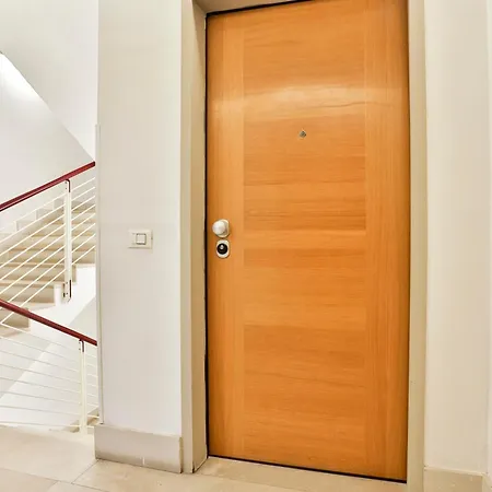 Apartment Sebeto With Parking & Netfilx Naples