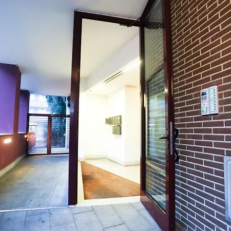 Sebeto With Parking & Netfilx Apartment *